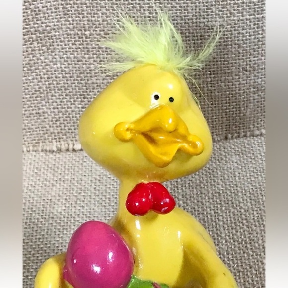 Vintage Kitschy Yellow Duck Holding Easter Eggs Figurine Duckling Whimsical Fun - Picture 2 of 8
